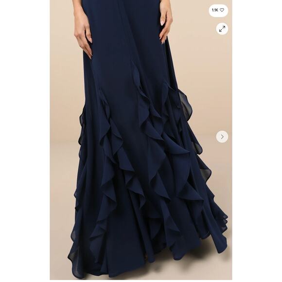 TUE Lulus Alorna Dark Navy Sleeveless Ruffled Maxi Dress Size L NWT - Picture 6 of 8